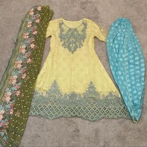 Pakistani Indian suit